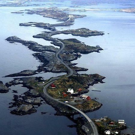 Lyngstad Leite Gard Near Atlantic Road In Hustadvika מראה חיצוני תמונה